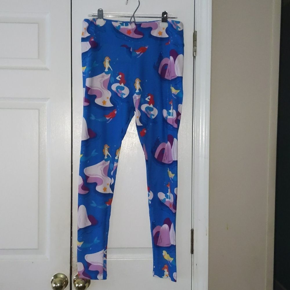 Ambrie Curvy  buttery soft  mermaid princess leggings NWOT